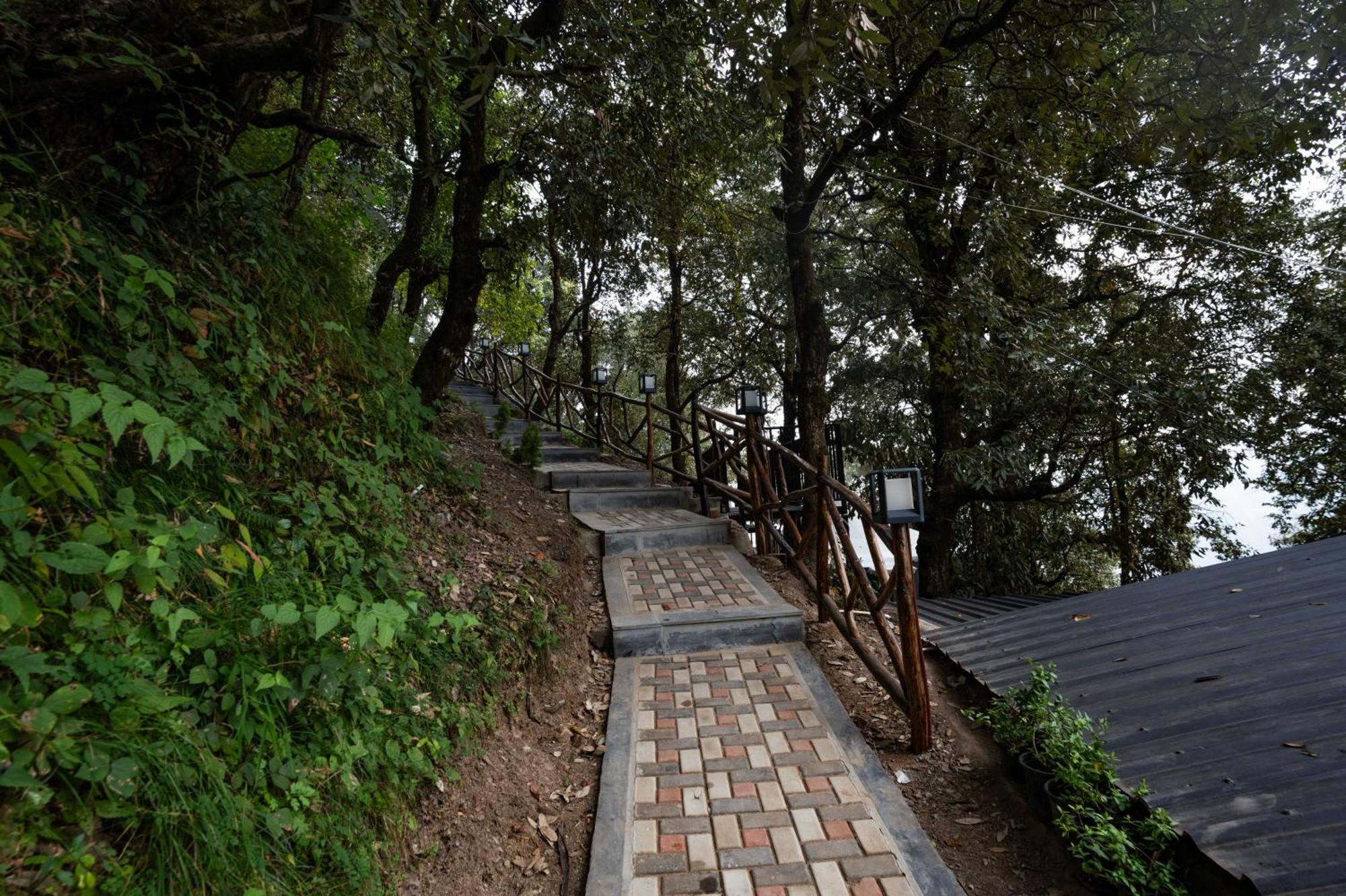Hotel The Whispering Oaks Nainital Exteriér fotografie